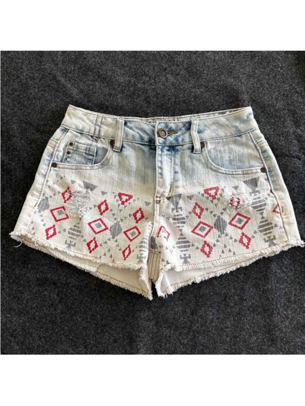 Hot Kiss Aztec Print Cici Jean Shorts Bleached Denim Distressed Stretch Womens 0